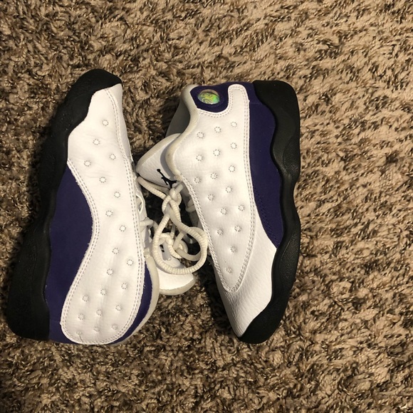 Retro Jordan 13’s (Toddler) - Picture 2 of 4